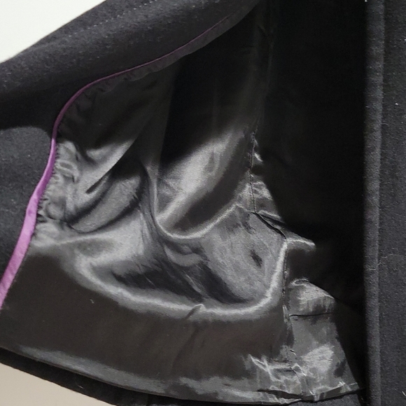 Coat - Picture 15 of 16